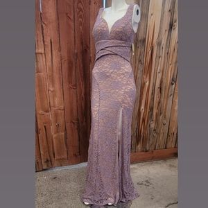 WINDSOR LAVENDER LACE DRESS